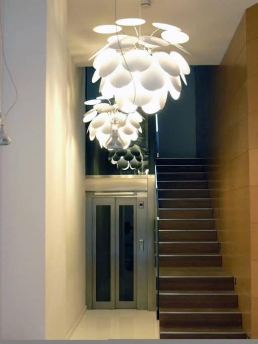 Ferienwohnung Stunning & Modern Penthouse - Rambla - City Centre Tarragona Exterior foto