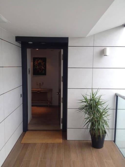 Ferienwohnung Stunning & Modern Penthouse - Rambla - City Centre Tarragona Exterior foto